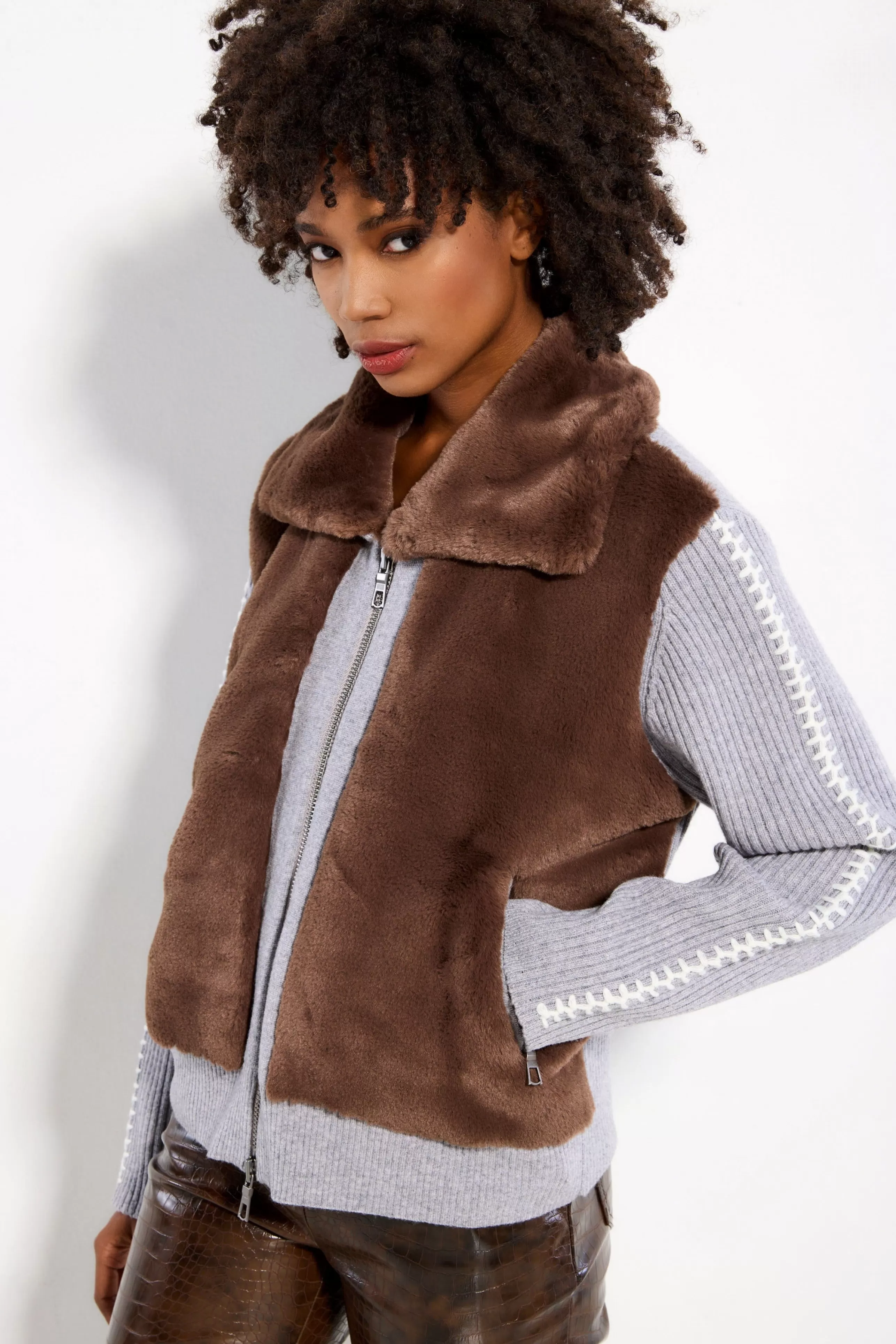 LISA TODD Outerwear^Faux Fine Sweater Jacket In Charcoal/Java