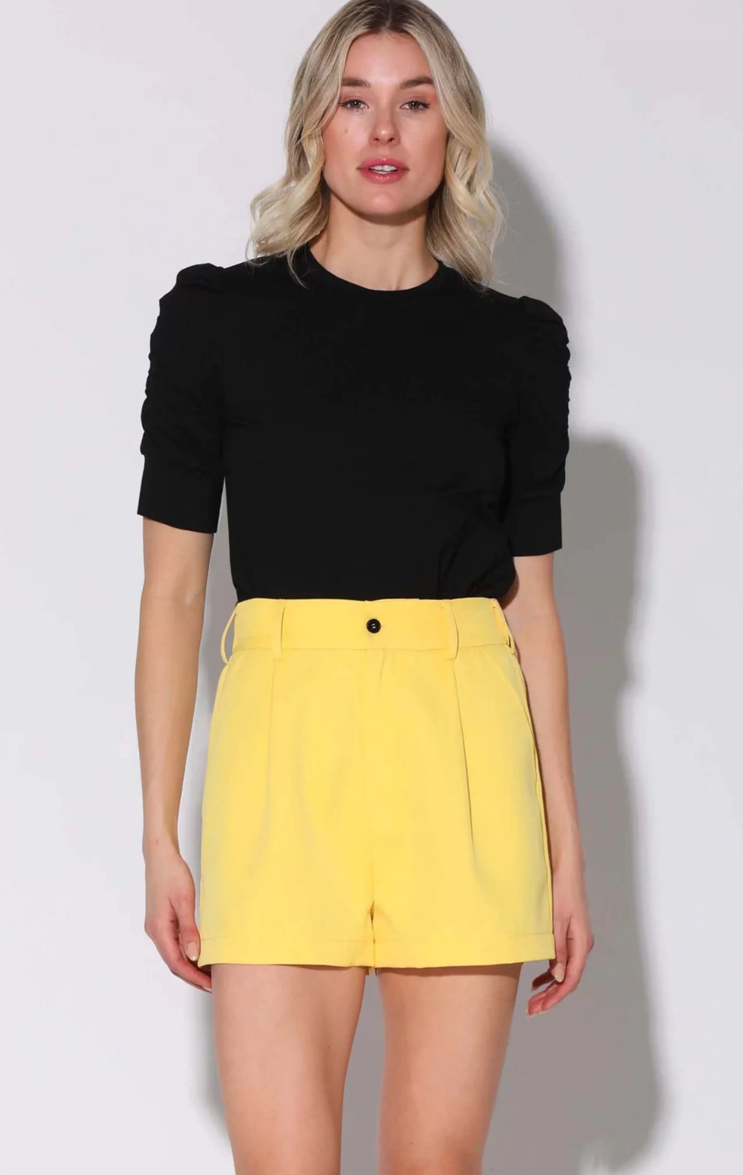 WALTER BAKER Tops^Skippy Tee In Black